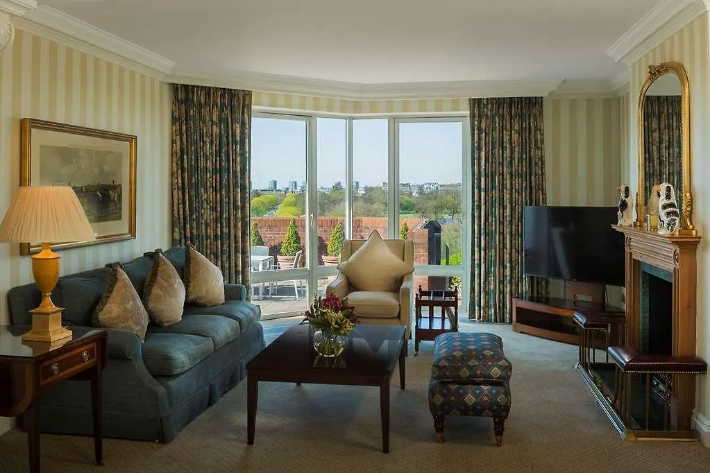 Cheval Three Quays At The Tower Of London Aparthotel